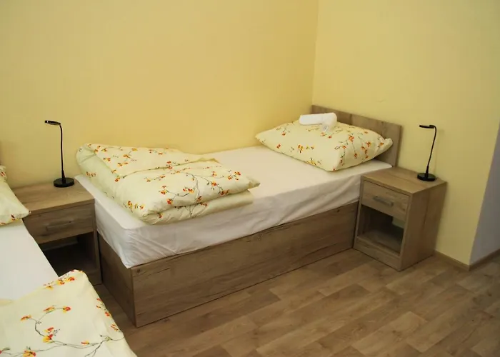 Daniz בית הארחה 3*